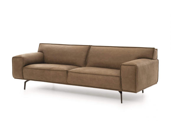Nr. 2 / Sofa oder Ecke / in Stoff oder Leder / ab 2078 €