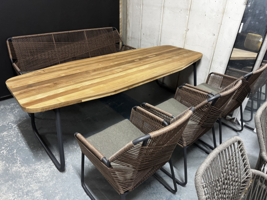 Nr. 146 I Angebot SALE % / Sonnenpartner / Outdoor Tisch + Bank + Stühle im Set / Holz / Lagerware sofort verfügbar