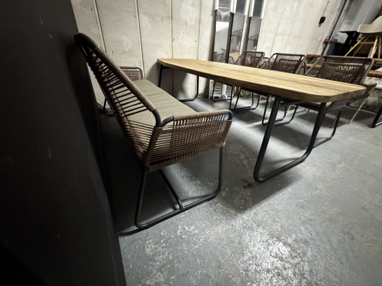 Nr. 146 I Angebot SALE % / Sonnenpartner / Outdoor Tisch + Bank + Stühle im Set / Holz / Lagerware sofort verfügbar
