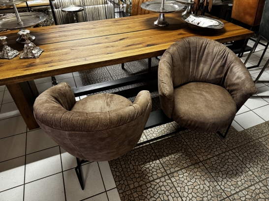 Nr. 13 I Angebot SALE % / Bullfrog / Bank Apero / Leder / Ausstellungsware sofort verfügbar