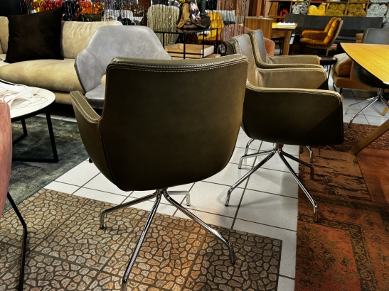 Nr. 32 I Angebot SALE % / Het Anker Stuhl / 4 Stühle im Set / Leder / Ausstellungsware sofort verfügbar