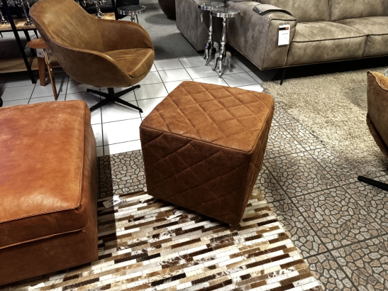 Nr. 125 I Angebot SALE % / Het Anker Hocker Zafa / Leder / Ausstellungsware sofort verfügbar