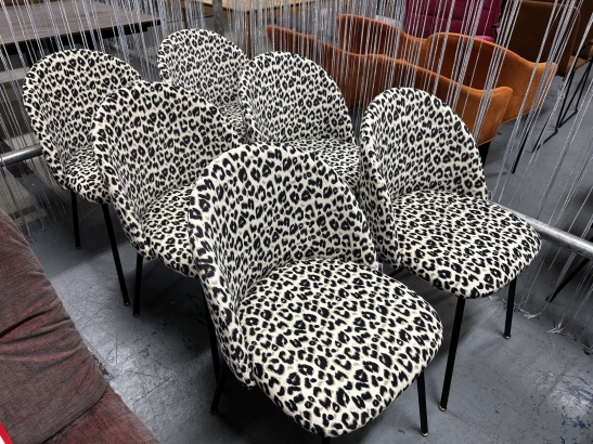 Nr. 150 I Angebot SALE % / Kare Stuhl Leo / 6 Stühle im Set / Stoff / Lagerware sofort verfügbar