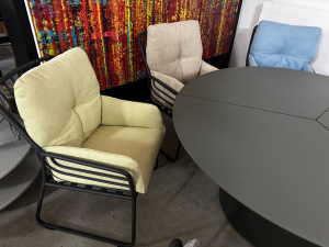 Nr. 181 I Angebot SALE % / runder Outdoor Tisch / Aluminium / Lagerware sofort verfügbar