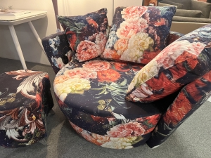 Nr. 11 I Angebot SALE % / drehbarer Sessel / Stoff / Ausstellungsware sofort verfügbar