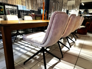 Nr. 96 I Angebot SALE % / 4 Stühle im Set / Ausstellungsware sofort verfügbar
