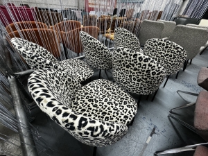 Nr. 150 I Angebot SALE % / Kare Stuhl Leo / 6 Stühle im Set / Stoff / Lagerware sofort verfügbar
