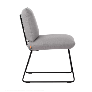 Nr. 17 / Stuhl ohne Armteil / in Stoff oder Leder / ab 319 €